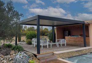 Installation d'une pergola bioclimatique à Cosne sur Loire